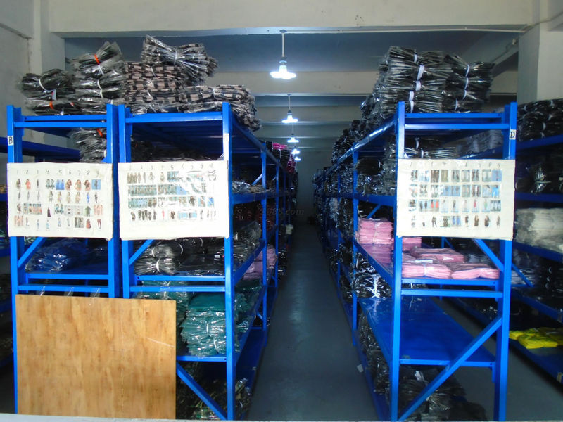 Shaoxing Zhenlei Textile Co., Ltd. linea di produzione del produttore